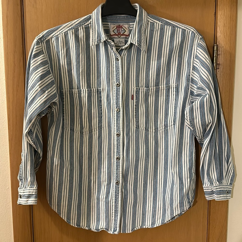 Levi’s Women’s Vintage Striped Button Down Denim Shirt Blue White Size Large